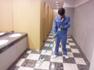 バブルウォーターPRO使用例 トイレ床